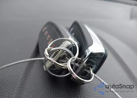 2017 Ford Escape Titanium z USA, uszkodzony, nr VIN 1FMCU9J94HUE48485